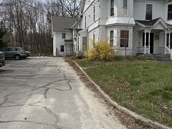 2nd image of 129 Rush Rd APT 6