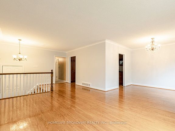 4th image of 37 Millburn Dr