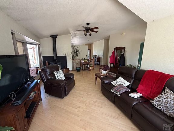 2nd image of 431 W Bywood Dr
