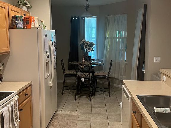 3rd image of 3929 NW 8th Ave