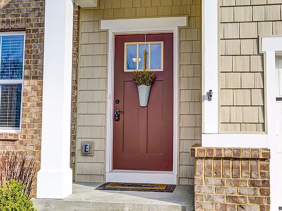 2nd image of 1420 Golden Eagle Dr