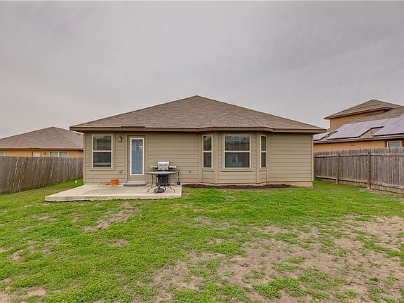 3rd image of 19108 Nicole Ln