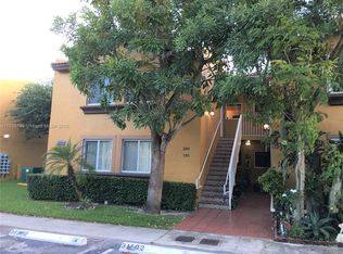 15731 SW 137th Ave APT 201, Miami, FL 33177