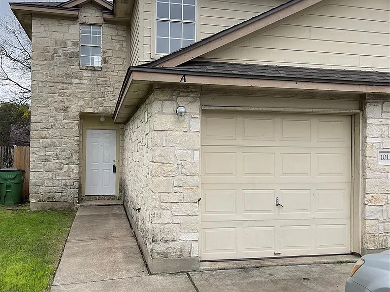 1013 Christopher Ave #A — Photo 2