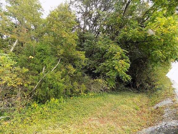 5th image of Par 21.01 11e Hwy W