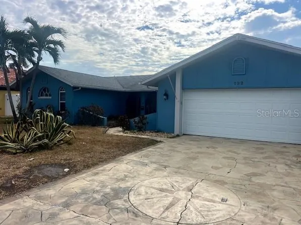 132 97th Ave NE, Saint Petersburg, FL 33702