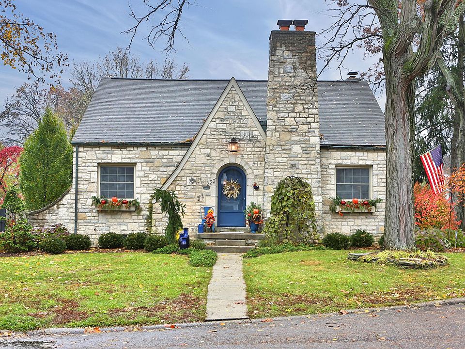 1st image of 222 E Schreyer Pl