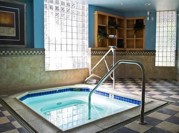 4th image of 1400 Broadway #1304