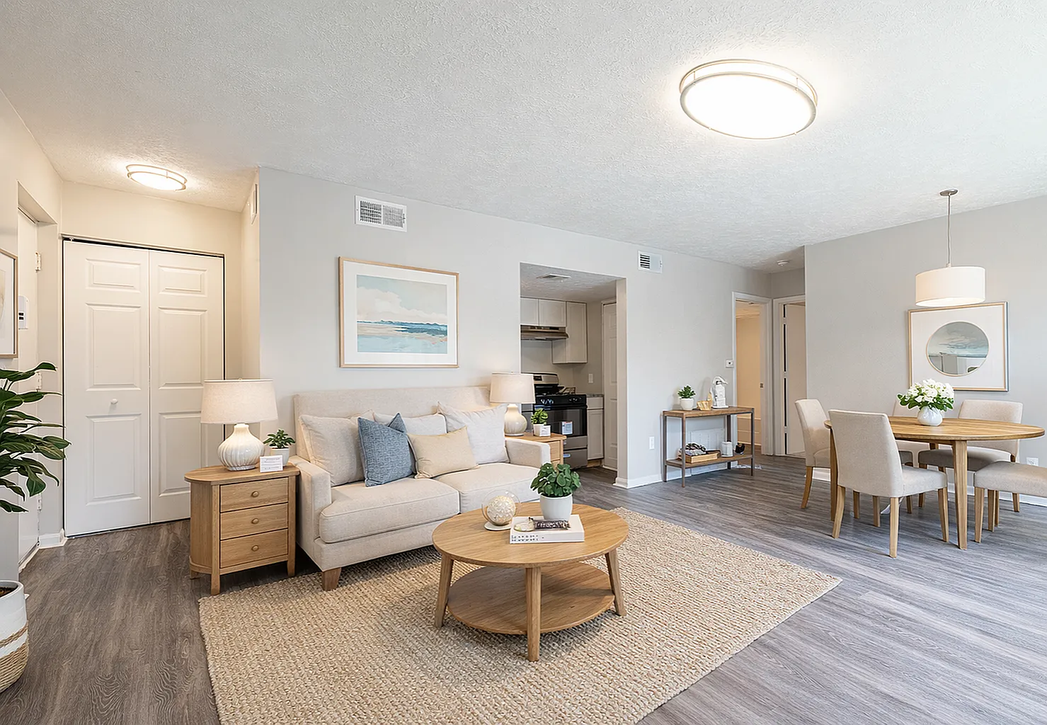Lexington Springs Apartments — Photo 1