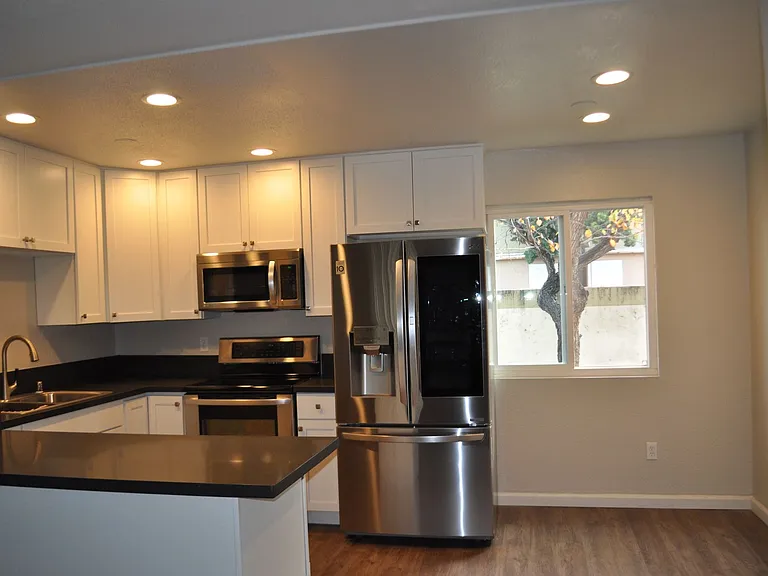 Spacious 2 bedroom, 1 bath Apartments Your New Home in the Heart of El Cajon — Photo 11