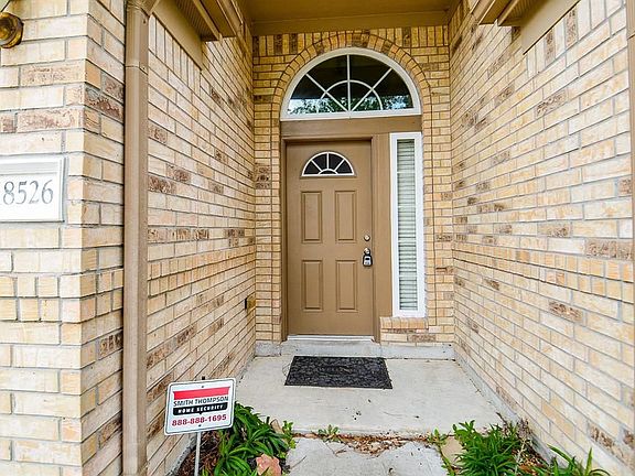 3rd image of 18526 Cypress Lake Village Dr