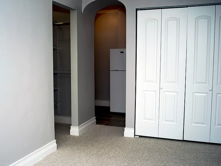 5737 N Kenmore Edgewater Apartments — Photo 45