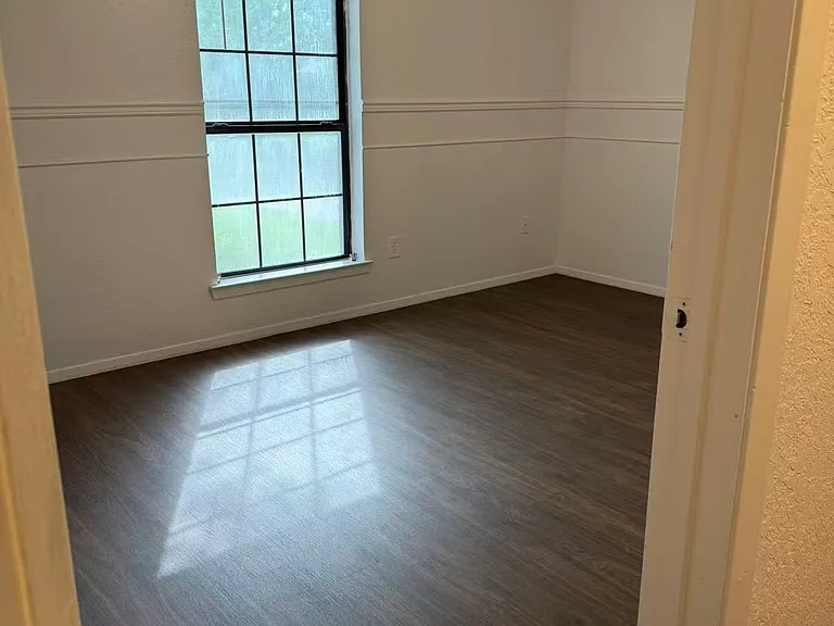 128 Fannin Dr — Photo 9