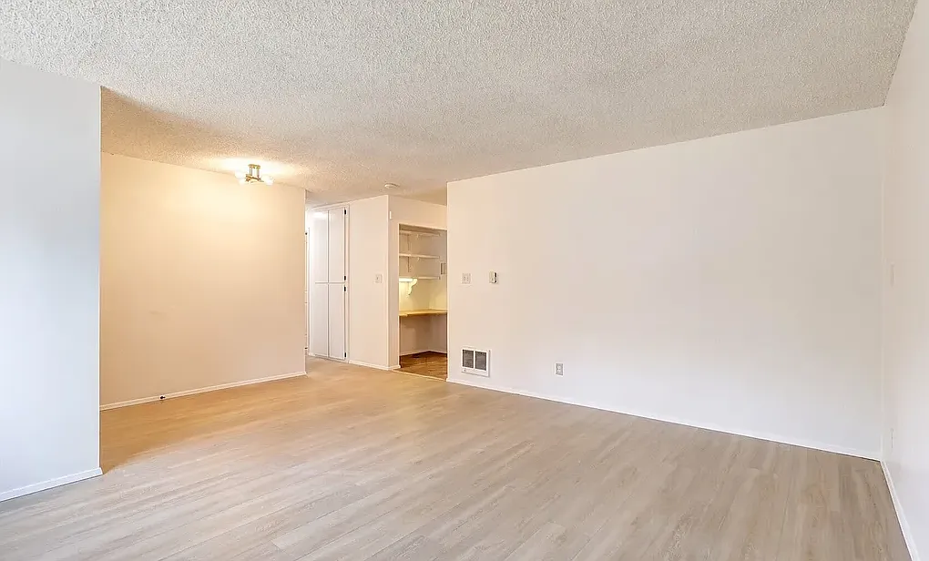4 bed, 1550 sqft, $2,096 — Photo 3