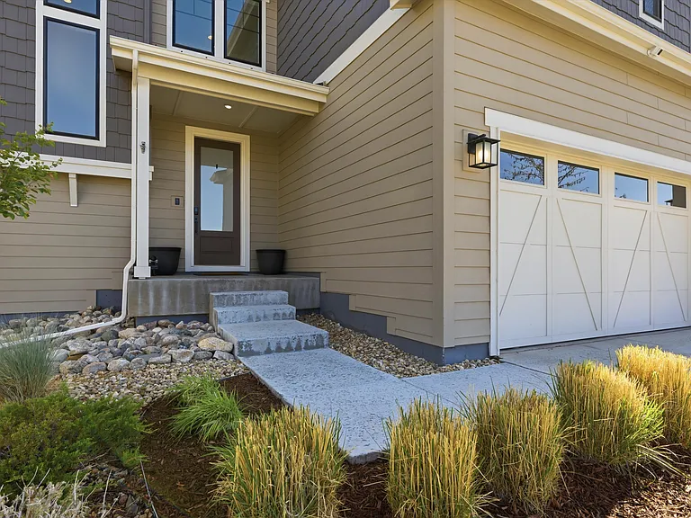 8989 Bellsong Dr — Photo 2