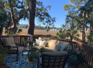 29 Gull Point Rd, Hilton Head Island, SC 29928