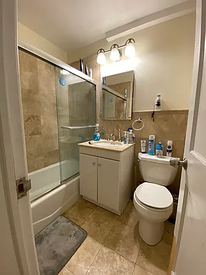 Rented by Bond New York | media 16