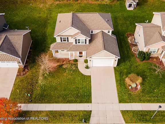 2nd image of 16580 Sanctuary Cir
