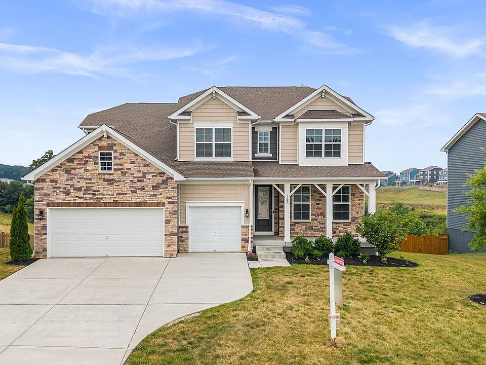 1st image of 749 Scarlet Sky Dr