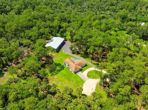 580 5th ST NW, NAPLES, FL 34120