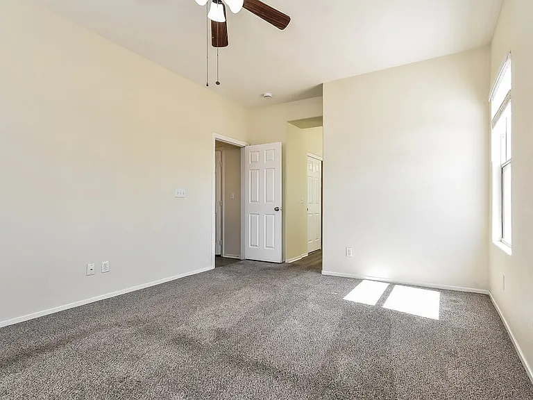 4924 White Jade St — Photo 11