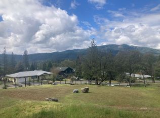 51 Reservoir Rd, Weaverville, CA 96093