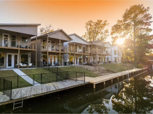 217 Long Beach Dr, Hot Springs, AR 71913