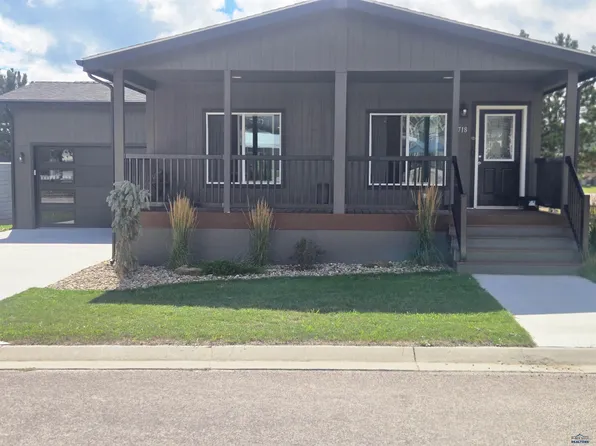 1718 Wood Lily Ln #11, Custer, SD 57730