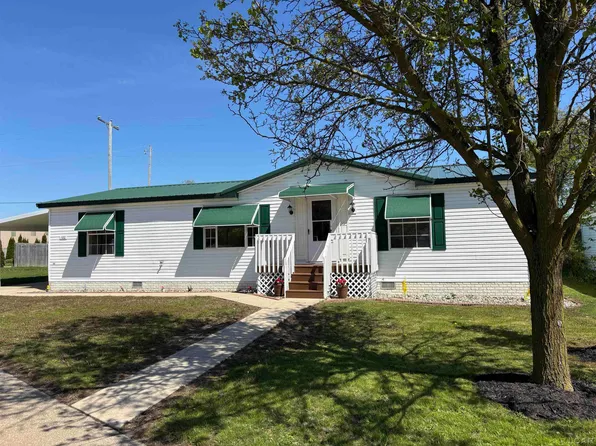 100 Red River Dr, Adrian, MI 49221