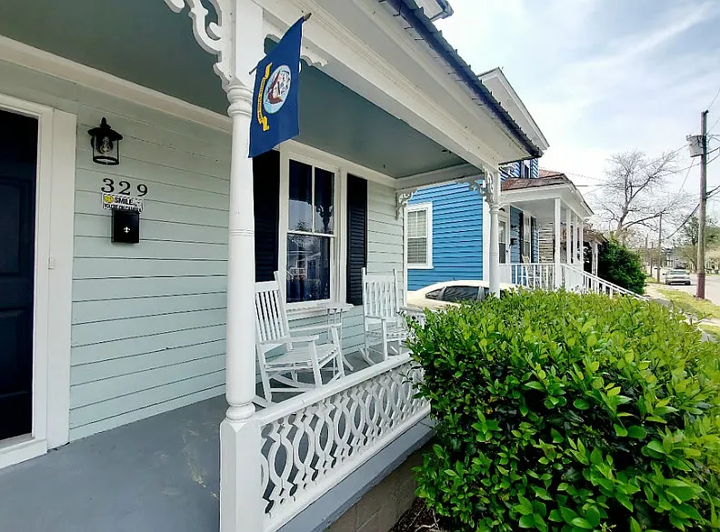 2 bed, 2.5 bath, 1614 sqft, $1,990 — Photo 2