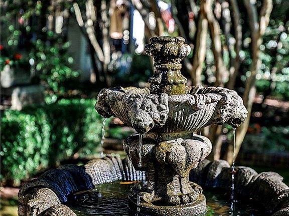 5th image of 794 Springdale Rd NE