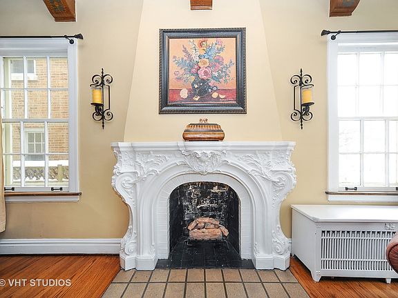 5th image of 1043 N Oak Park Ave
