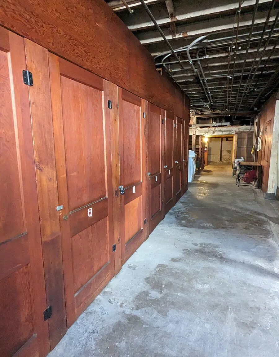 2 bed, 1.0 bath, 650 sqft, $800 — Photo 2