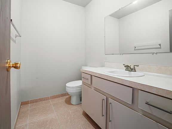 Upstairs bathroom