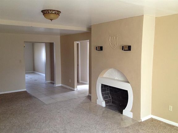 5th image of 2038 Emerson Ave
