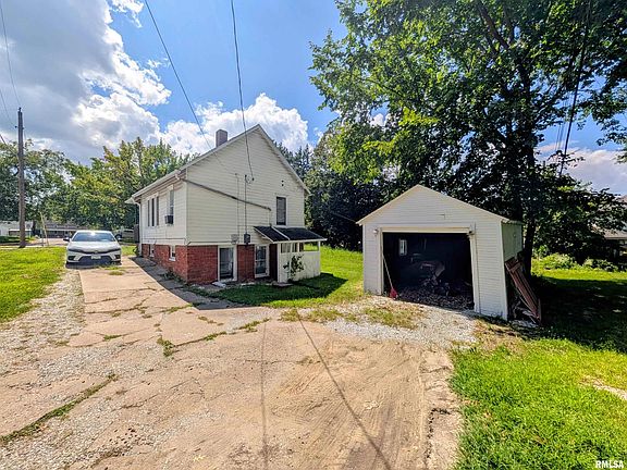 3rd image of 618 W Chandler St