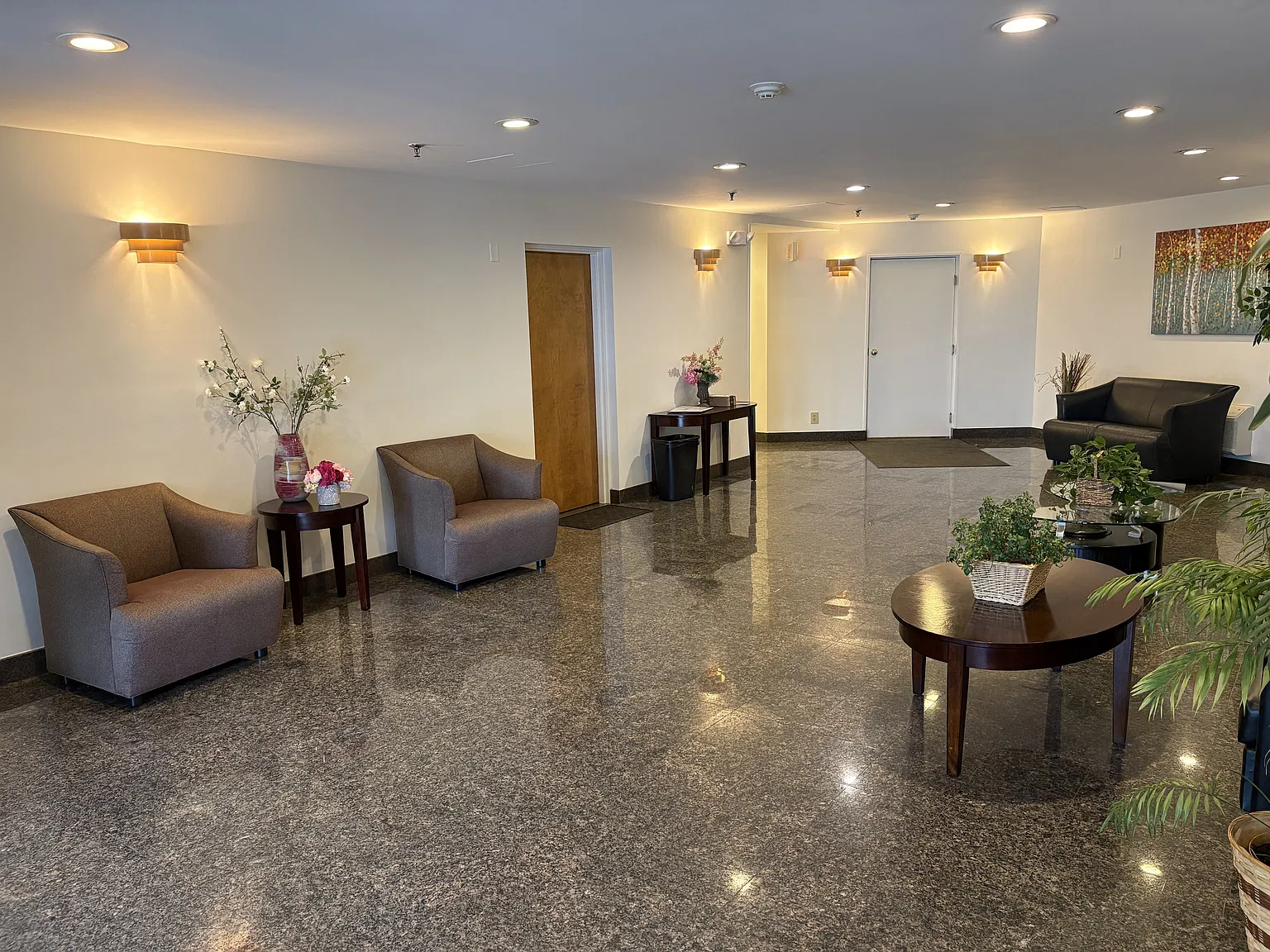 2 bed, 1619 sqft, $3,350 — Photo 2
