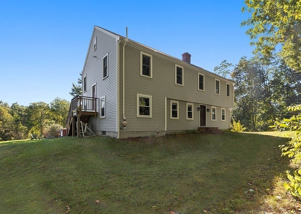 11 Coffin St, West Newbury, MA 01985 Zillow