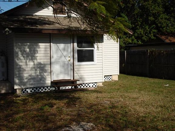 Exterior - Rear