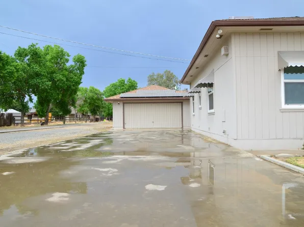 10888 412th Ave, Dinuba, CA 93618