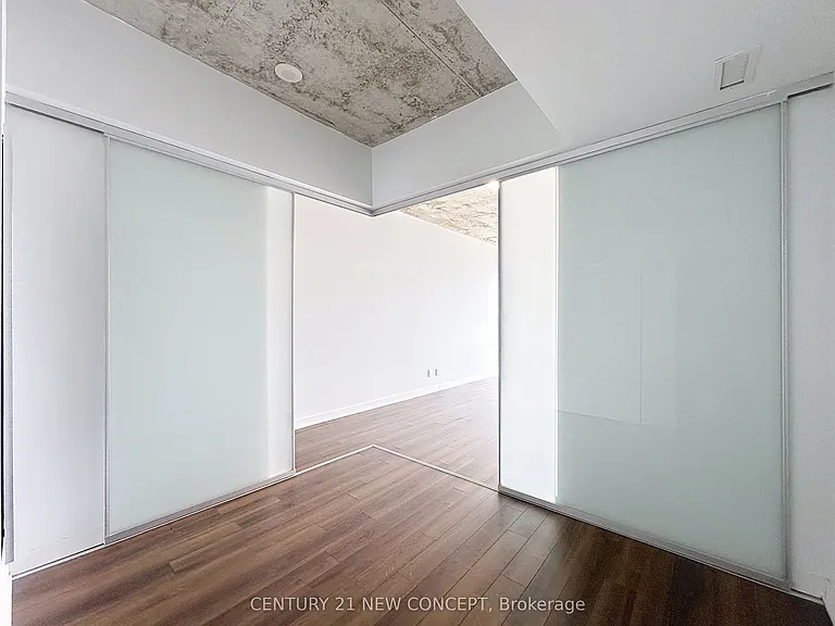 210 Simcoe St #1909 — Photo 22