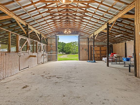 5th image of 12043 Anderson Rd