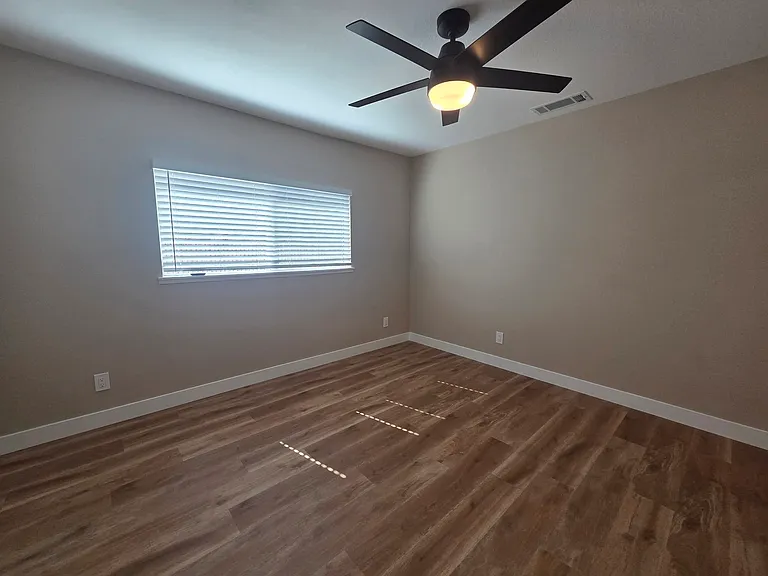 1337 Cottonwood Dr — Photo 5
