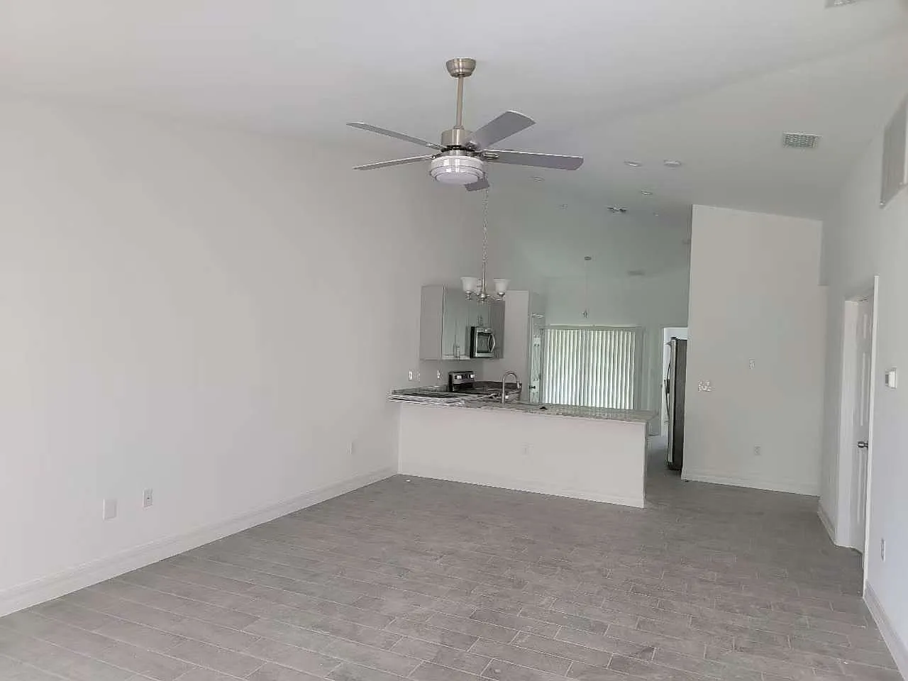 3 bed, $1,850 — Photo 3