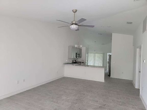 3rd image of 4651 29th St SW