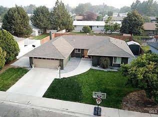 1952 Westridge Dr, Ontario, OR 97914