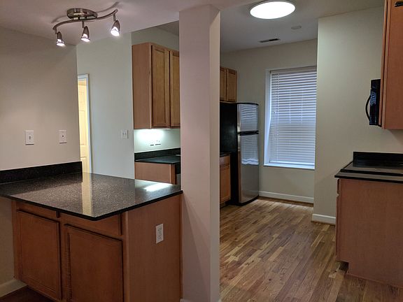 5th image of 5671 Waterman Blvd APT 12