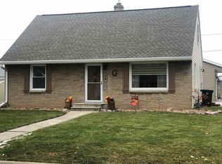 504 Cottage Grove Ave, Green Bay, WI 54304