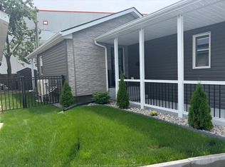 20 Bonita Ave, Windsor, ON N8W2B5