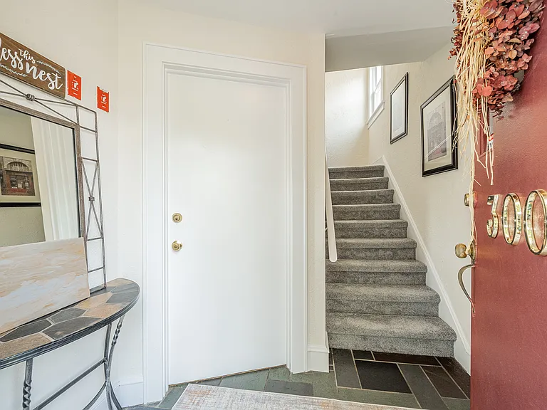 300 Hubbard Ave #2 — Photo 28